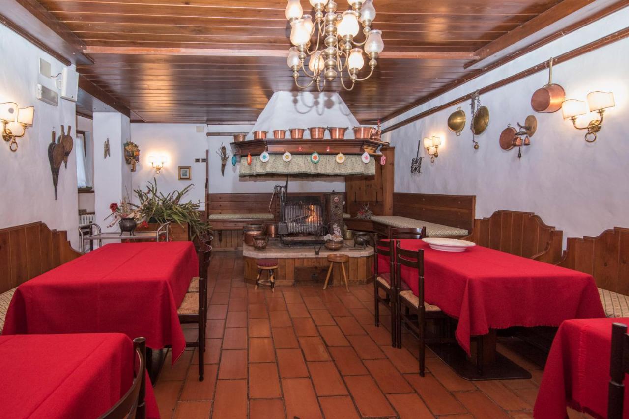 Al Sole Hotel Ristorante Dal 1870 피에베디카도레 외부 사진
