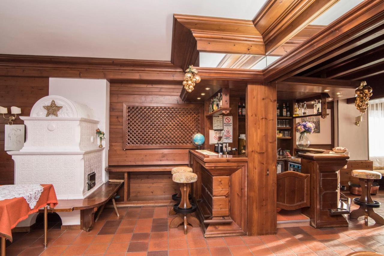 Al Sole Hotel Ristorante Dal 1870 피에베디카도레 외부 사진