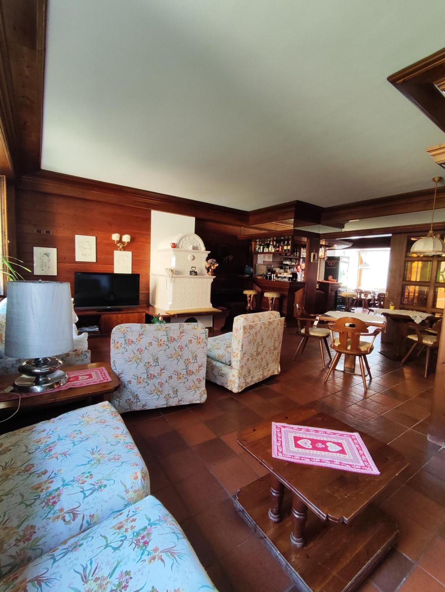 Al Sole Hotel Ristorante Dal 1870 피에베디카도레 외부 사진